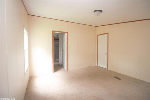 127 Glover, Romance, AR 72136 photo 9
