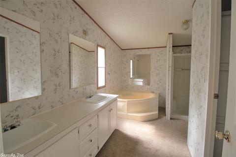 127 Glover, Romance, AR 72136 photo 12