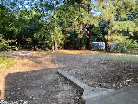 409 S Ash St, Conway, AR 72034 photo 3