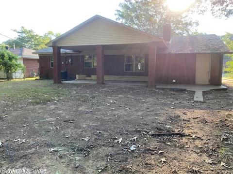 409 S Ash St, Conway, AR 72034 photo 4