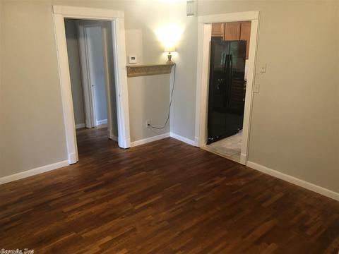 8511 W Cherry, Benton, AR 72015 photo 4