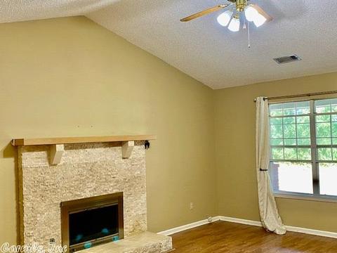 3009 Oakbrook Dr, Benton, AR 72015 photo 3
