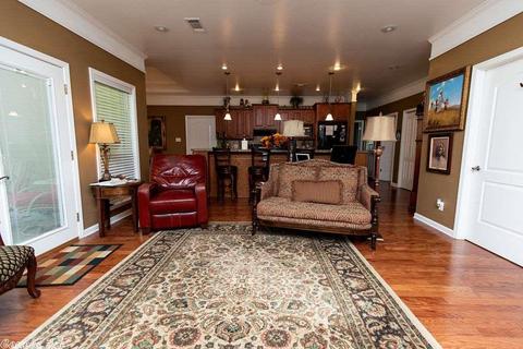109 E James Ave, Redfield, AR 72132 photo 4