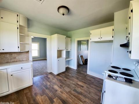 22 Autumnbrook, Conway, AR 72032 photo 3
