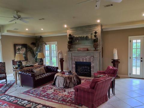6100 Cowboy Dr, Pine Bluff, AR 71603 photo 3