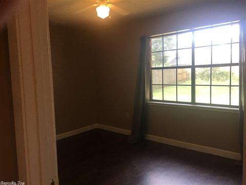 209 Fairway, Conway, AR 72034 photo 8