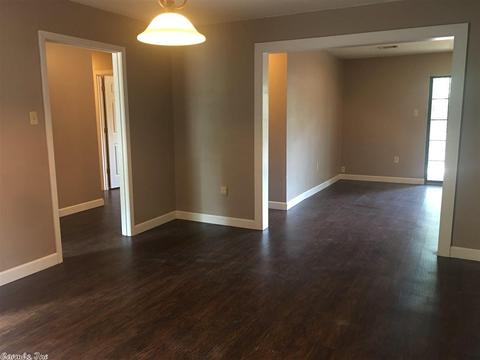 209 Fairway, Conway, AR 72034 photo 5
