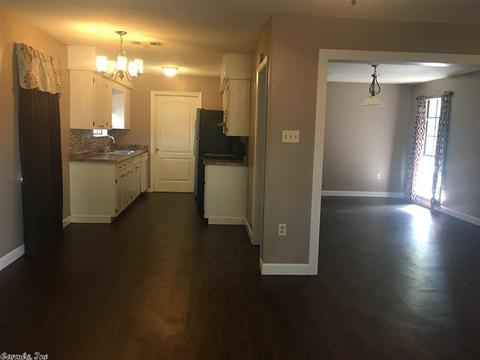 209 Fairway, Conway, AR 72034 photo 6