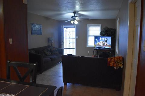1302 Avondale Dr, Pine Bluff, AR 71601 photo 4