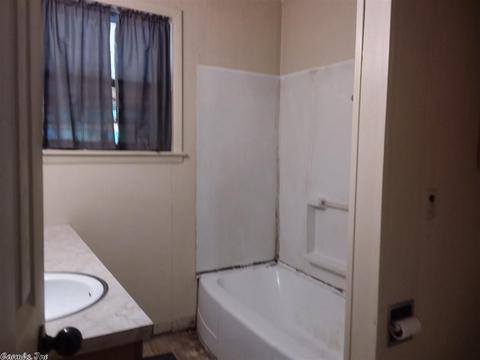 801 Forest, Benton, AR 72015 photo 10