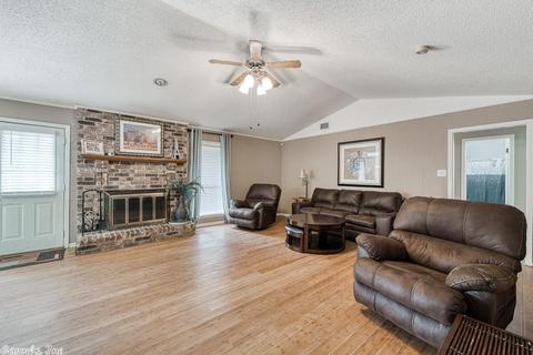 3 Kensington, Conway, AR 72034 photo 2