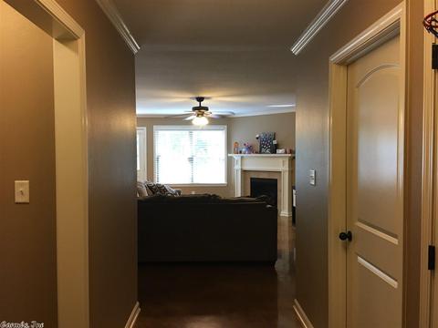 4005 Montgomery Dr, Benton, AR 72015 photo 2