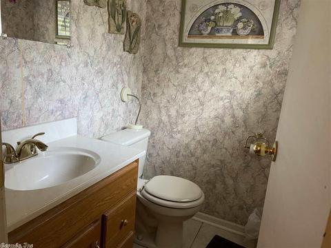 2226 Mchenry Cir, Malvern, AR 72104 photo 23