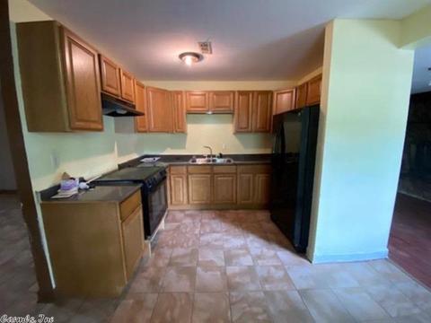 516 Wayne St, Trumann, AR 72472 photo 3