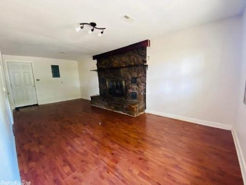 516 Wayne St, Trumann, AR 72472 photo 2