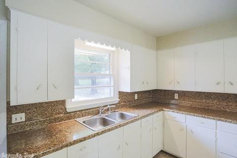 608 E Main St, Flippin, AR 72634 photo 11