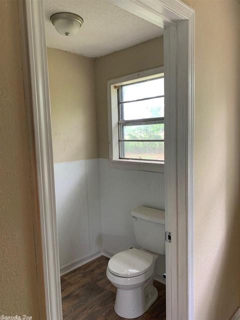 2406 W Saracen Ave, Pine Bluff, AR 71601 photo 8