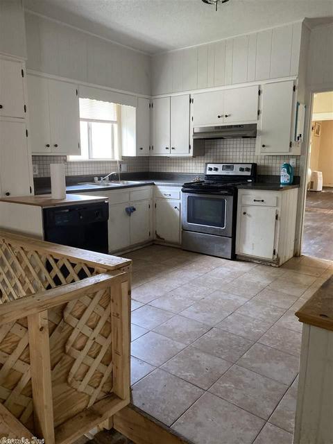 3204 S Linden St, Pine Bluff, AR 71603 photo 4