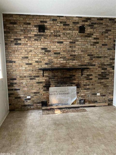 3204 S Linden St, Pine Bluff, AR 71603 photo 5
