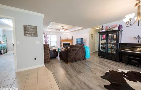 4002 Madrid, Benton, AR 72015 photo 11