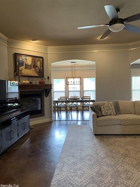 1140 Calloway Dr, Conway, AR 72034 photo 3