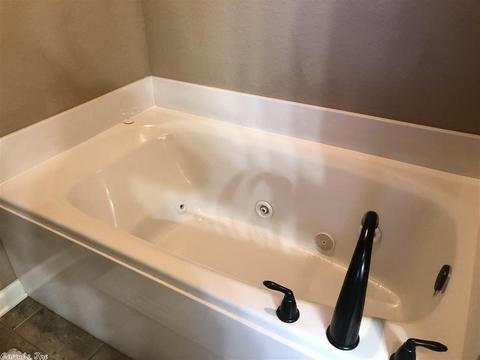 114 Harvick Cir, Cabot, AR 72023 photo 11