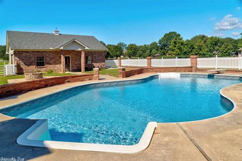 17 Westin Dr, Conway, AR 72034 photo 4