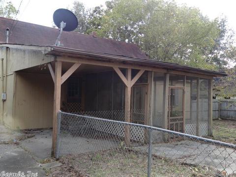 612 W 6th St, Rector, AR 72461 photo 4
