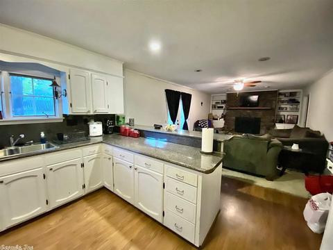 1003 Maple, De Queen, AR 71832 photo 11