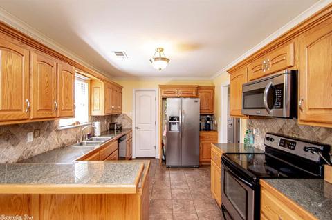 3910 Edgewater Dr, Benton, AR 72019 photo 13