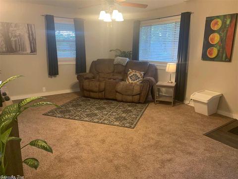 103 S Walnut St, Bryant, AR 72022 photo 4