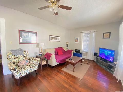 1361 Davis, Conway, AR 72034 photo 3