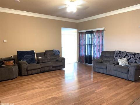 923 Evening Sunset Cir, Redfield, AR 72132 photo 8