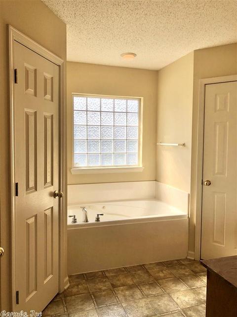 4406 Loretta, Benton, AR 72015 photo 17