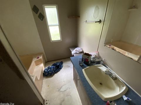 10737 Toler Rd, Pine Bluff, AR 71603 photo 9
