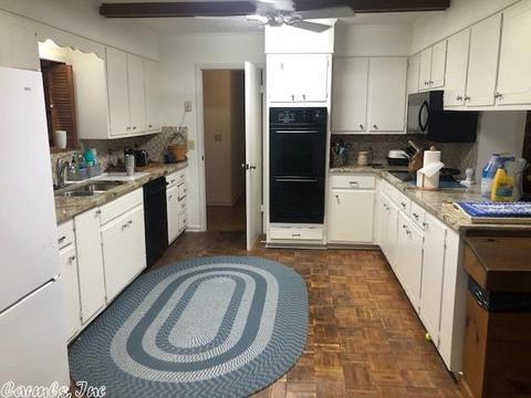 37 Canterbury Cv, Pine Bluff, AR 71603 photo 5