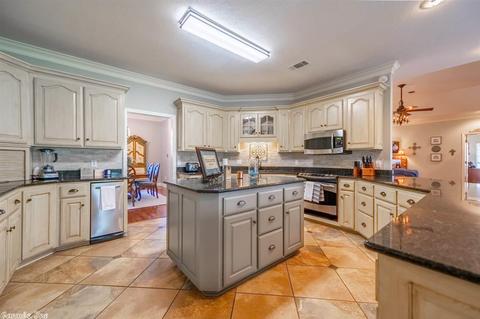 3661 Gresham, Conway, AR 72034 photo 17