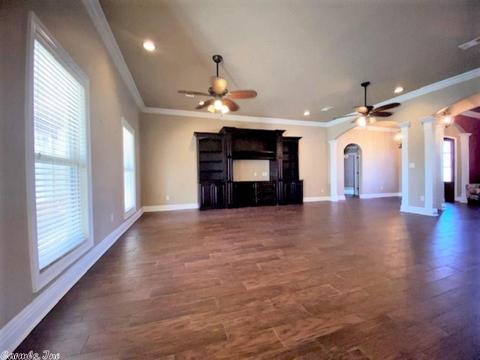 429 Sicily Cir, Trumann, AR 72472 photo 4