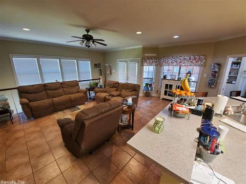 828 Miller Loop, Benton, AR 72019 photo 11