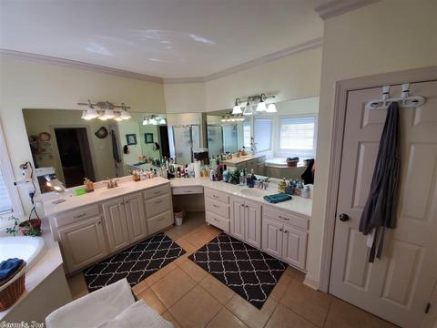 828 Miller Loop, Benton, AR 72019 photo 16
