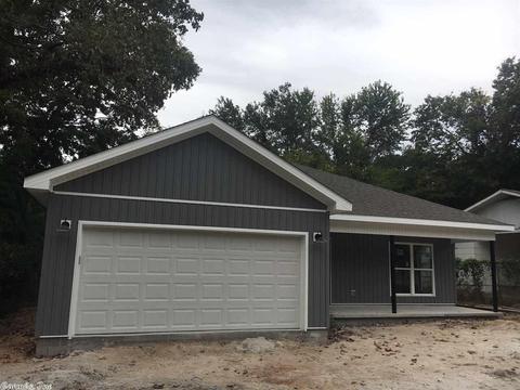 712 Hester, Benton, AR 72015 photo 1