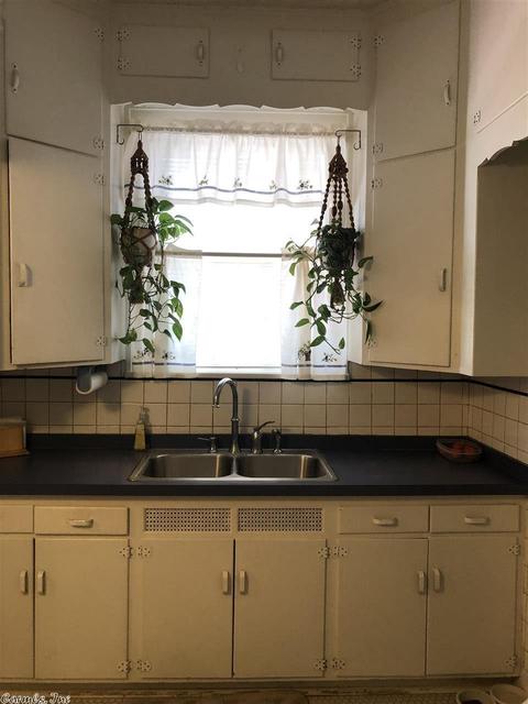 1102 W 6th St, Pine Bluff, AR 71603 photo 7