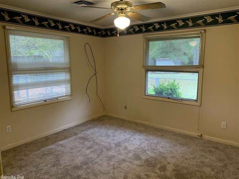 200 Haynes Dr, Pine Bluff, AR 71603 photo 11