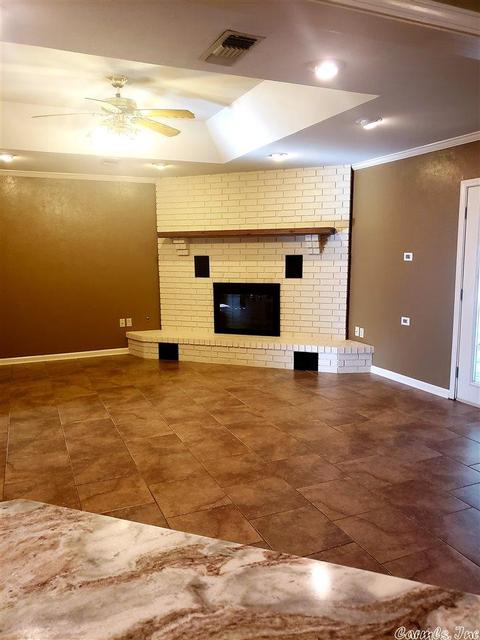 905 Heather Cir, Conway, AR 72034 photo 2