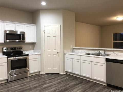2020 Matthews Meadows Ln, Conway, AR 72032 photo 7