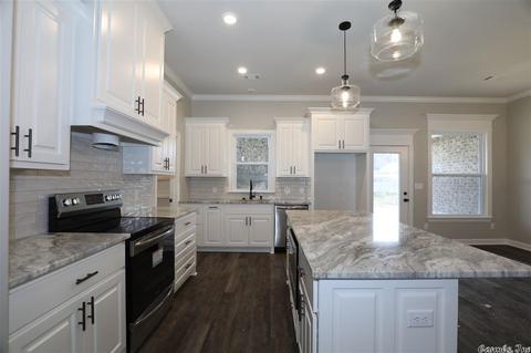 805 Dawsons Pointe Ave, Bryant, AR 72022 photo 11