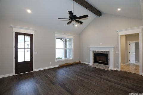 805 Dawsons Pointe Ave, Bryant, AR 72022 photo 4