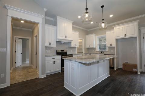 805 Dawsons Pointe Ave, Bryant, AR 72022 photo 10