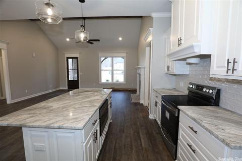 805 Dawsons Pointe Ave, Bryant, AR 72022 photo 13