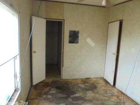 228 Handly, Redfield, AR 72132 photo 12